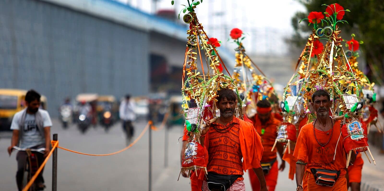 Kanwar Yatra 2025 Devotees carrying holy Ganga water